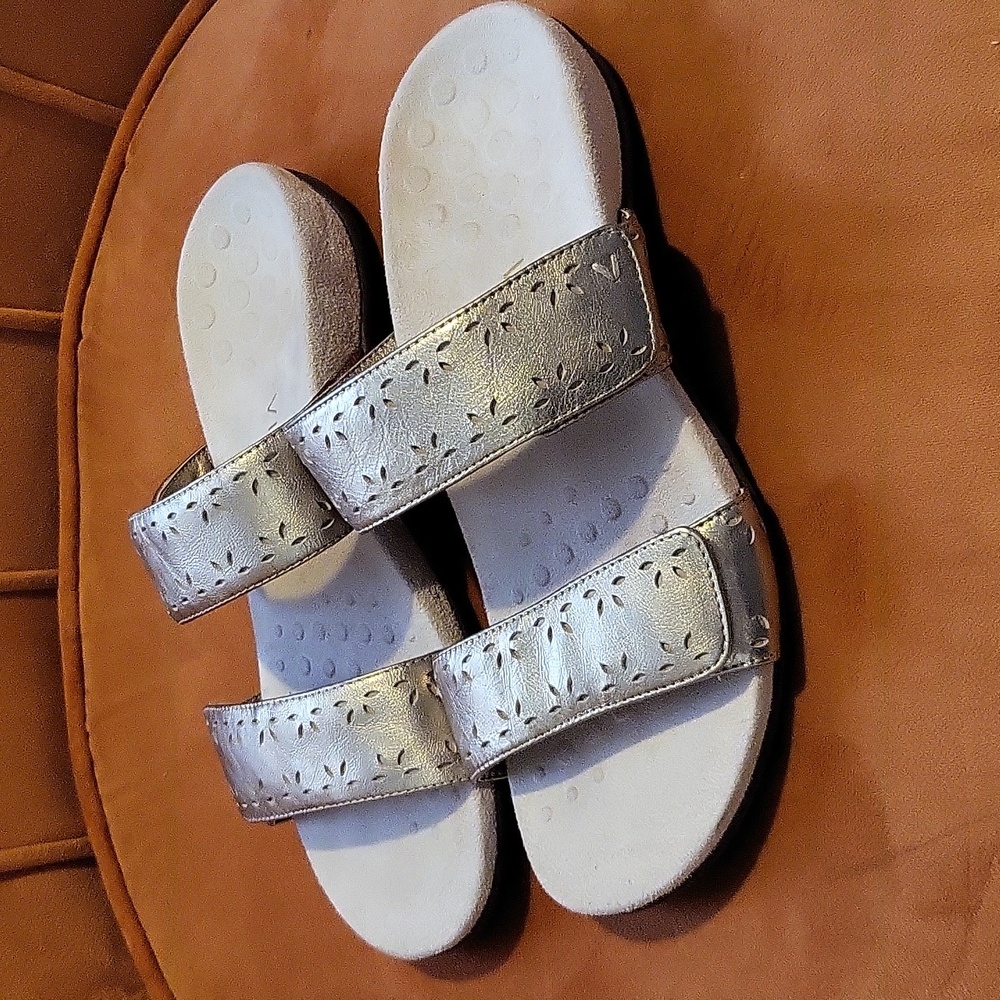 Vionic Sandals - image 2